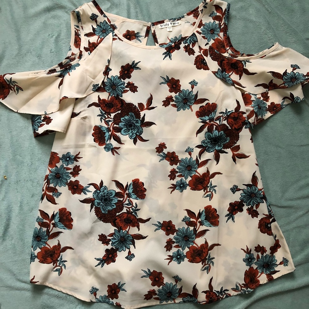 Women’s Blouse